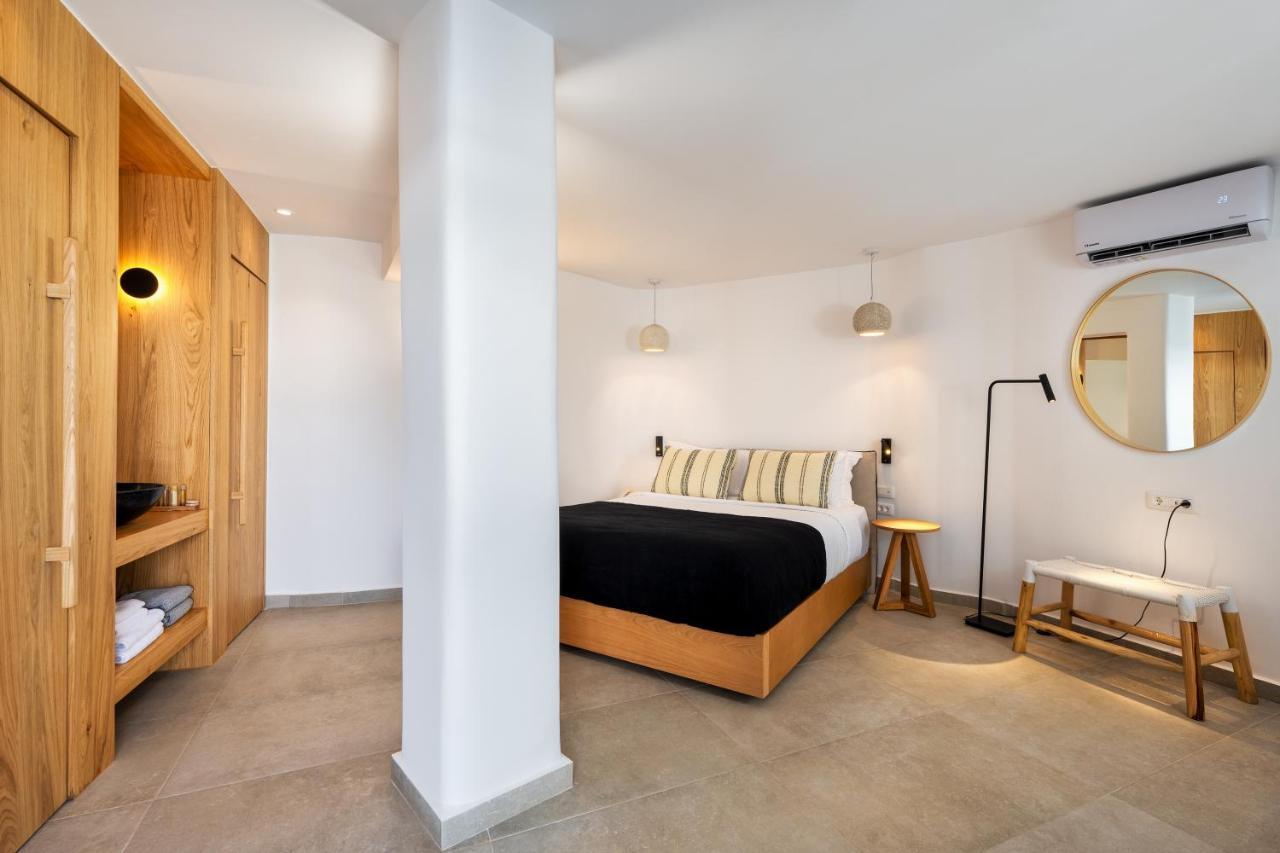 Callia Retreat Suites - Adults Only Fira  Ngoại thất bức ảnh
