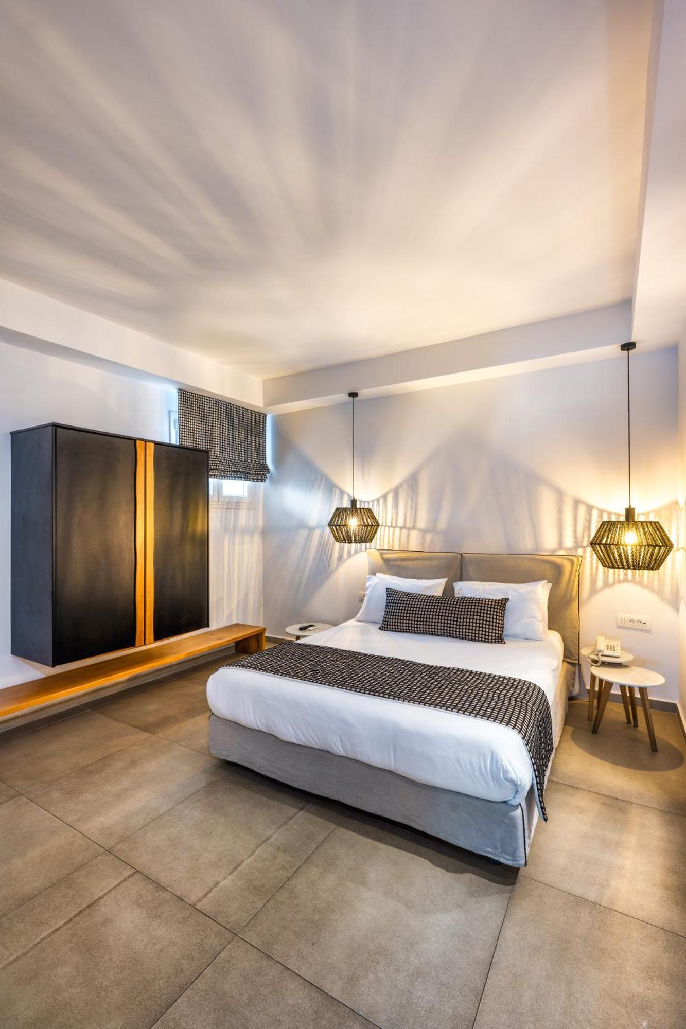 Callia Retreat Suites - Adults Only Fira  Ngoại thất bức ảnh
