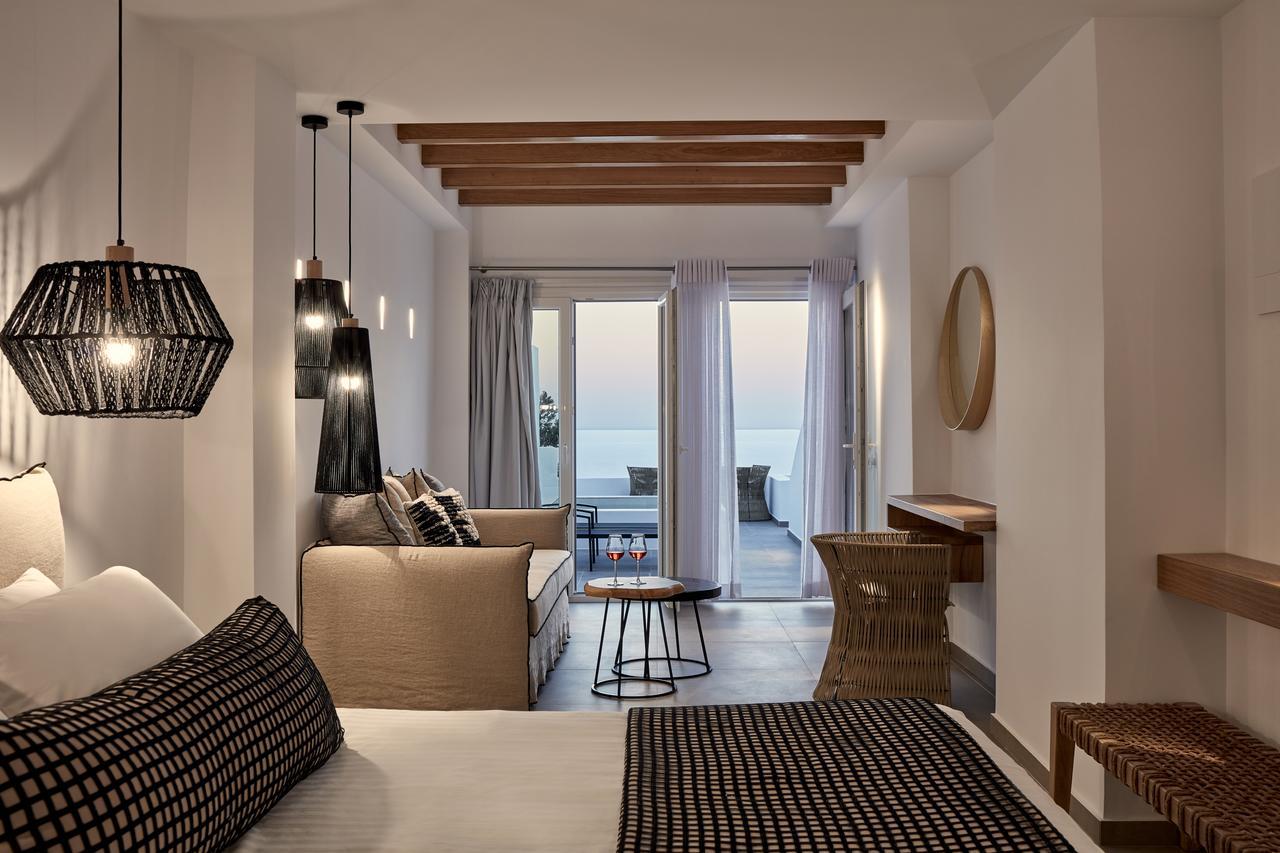 Callia Retreat Suites - Adults Only Fira  Ngoại thất bức ảnh
